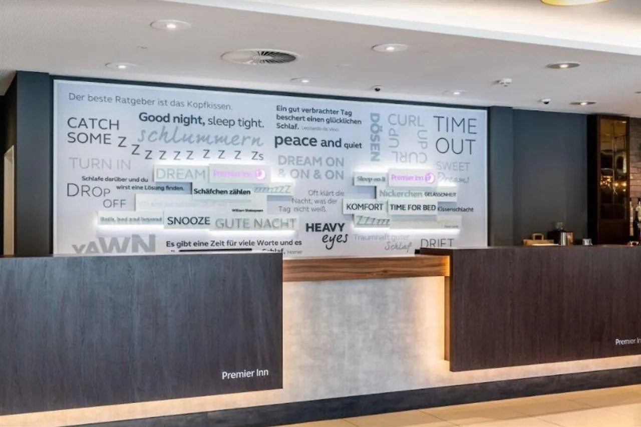 Holiday Inn Express Dusseldorf City 3*,