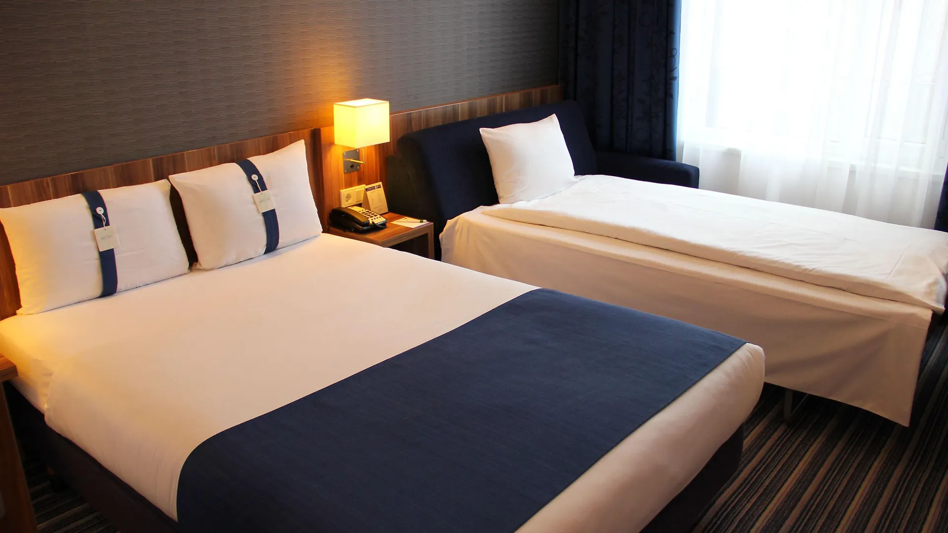 Holiday Inn Express Dusseldorf City