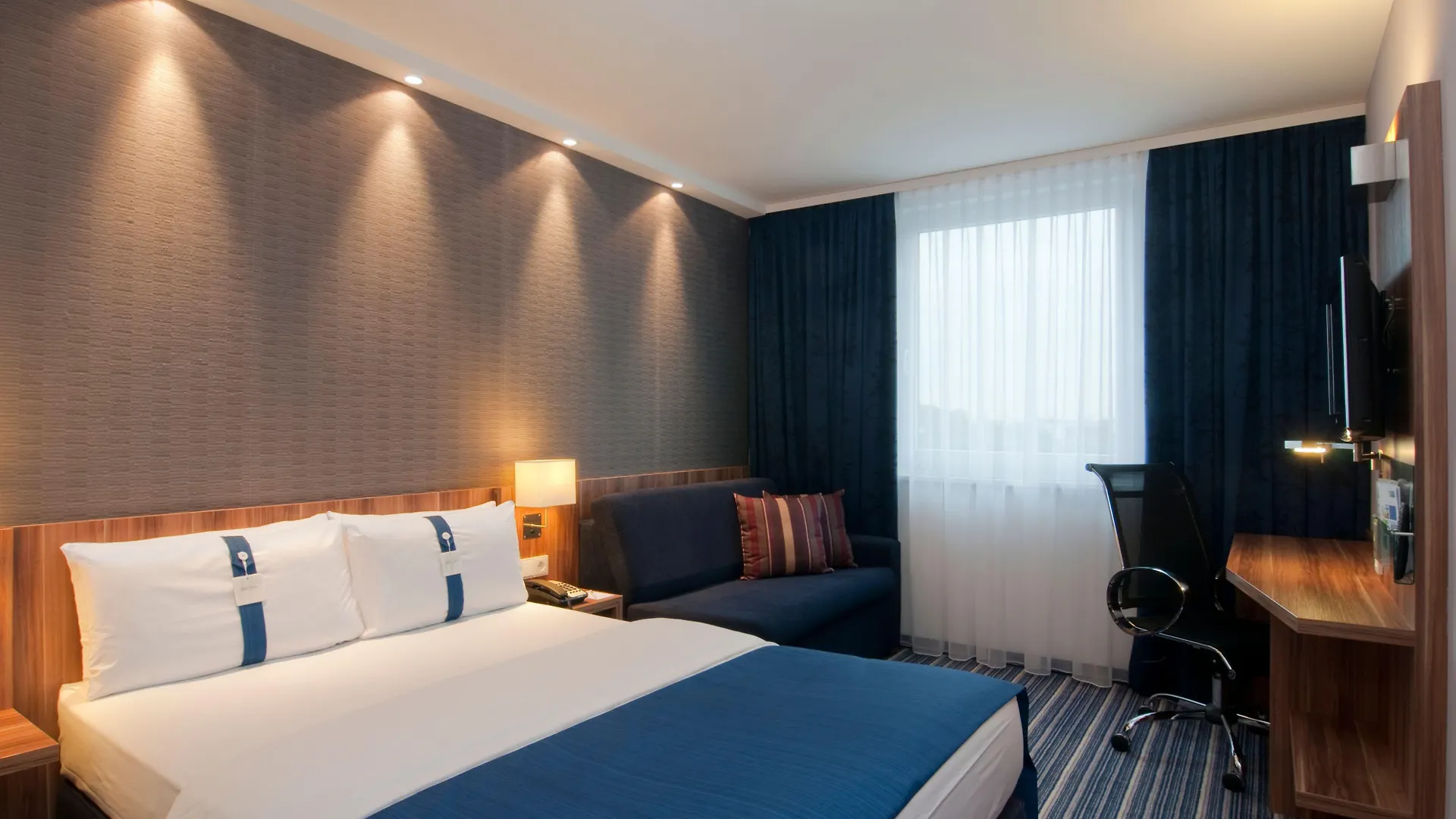 Hotel Holiday Inn Express Dusseldorf City